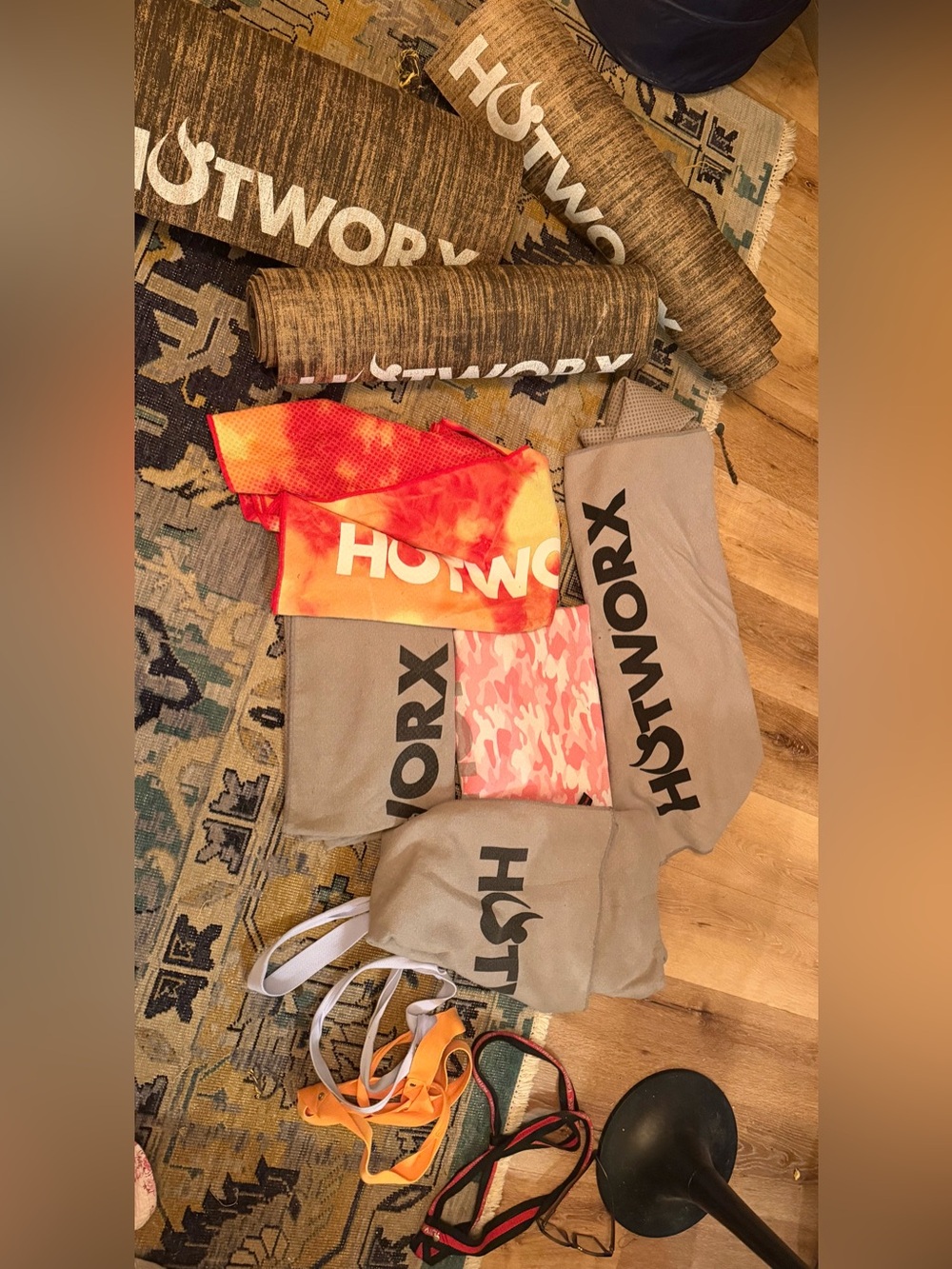 HOTWORX mat, towels and straps